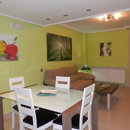 Monte Hernanz Apartment *